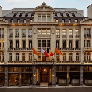 Corinthia Grand Astoria Отель