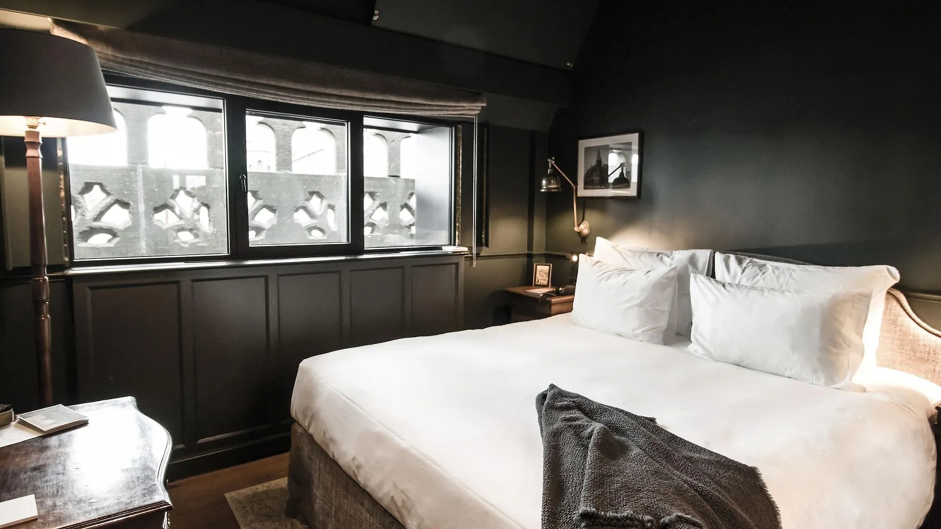 1898 The Post Hotel Ghent